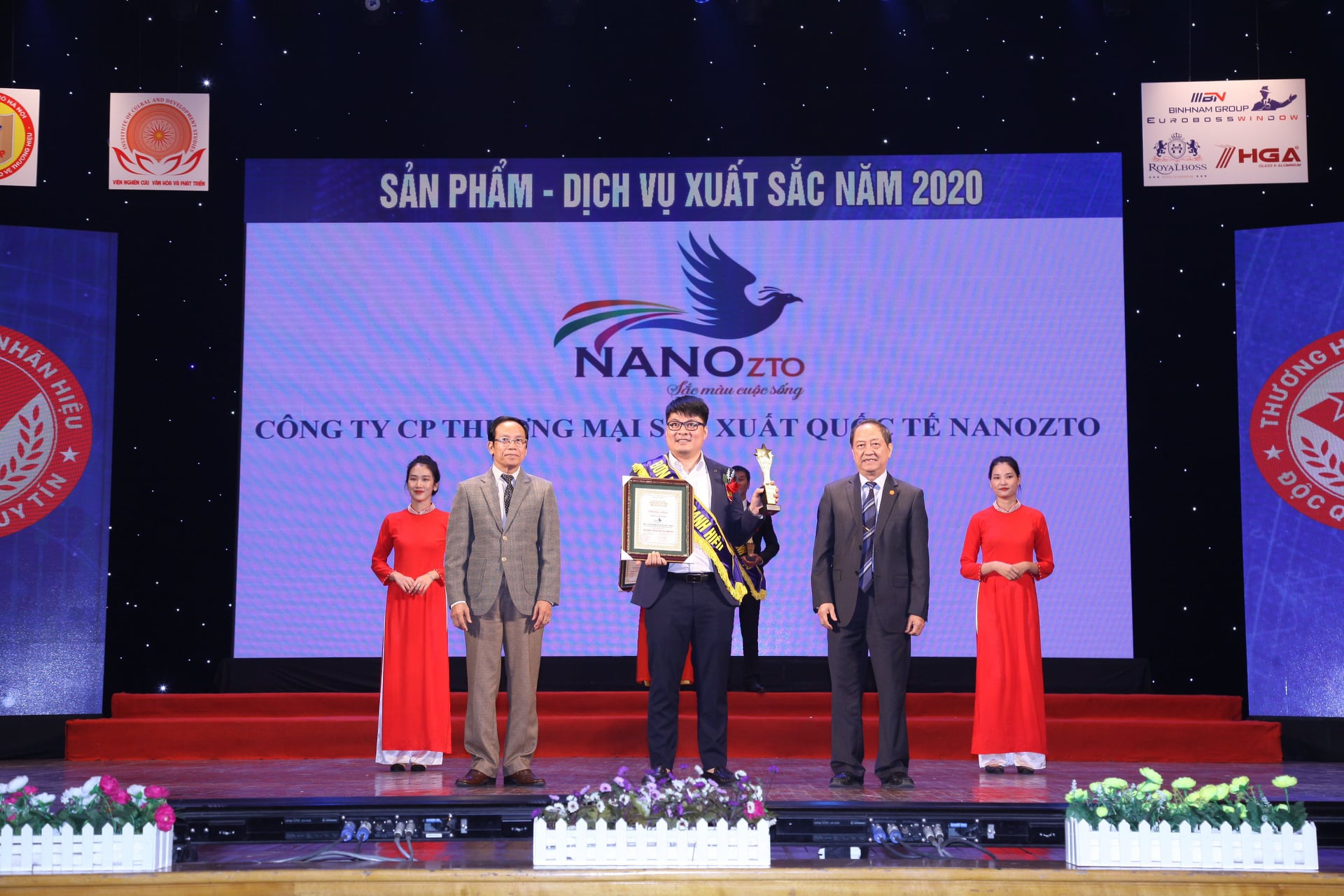 san-pham-dich-vu-xuat-sac-hao-khi-thang-long-doanh-nhan-tre-viet-nam