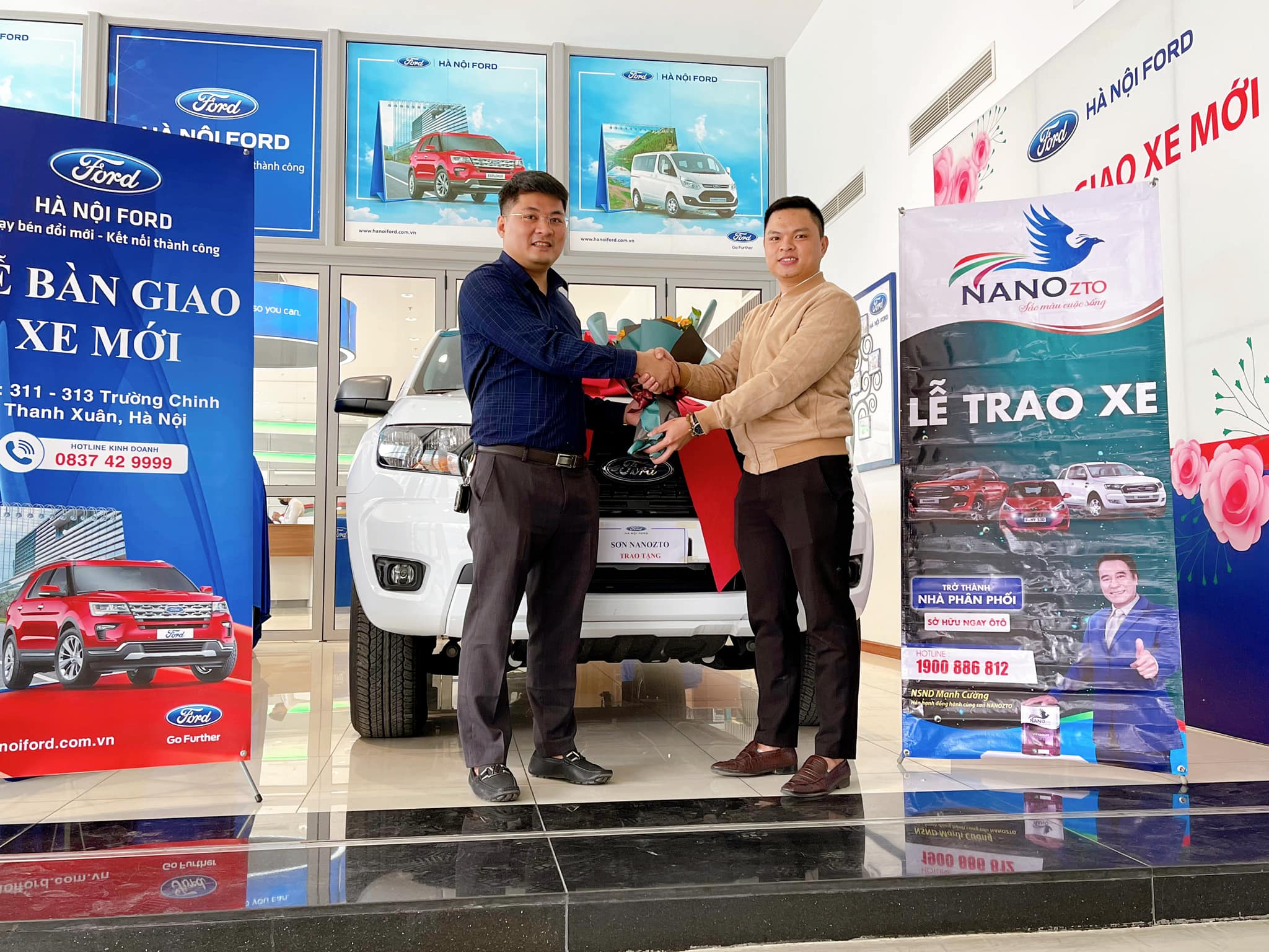 son-nanozto-chuc-mung-vpdd-binh-dinh-dat-doanh-so-nam