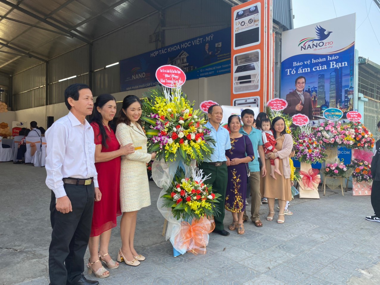 chuc-mung-dai-ly-cao-bang-khai-truong-hong-phat